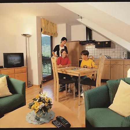 Ferienweingut Pies Ellenz-Poltersdorf Apartment Room photo