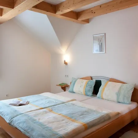 Ferienweingut Pies Ellenz-Poltersdorf Apartment Room photo