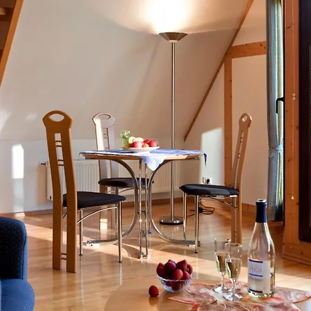 Ferienweingut Pies Ellenz-Poltersdorf Apartment Room photo