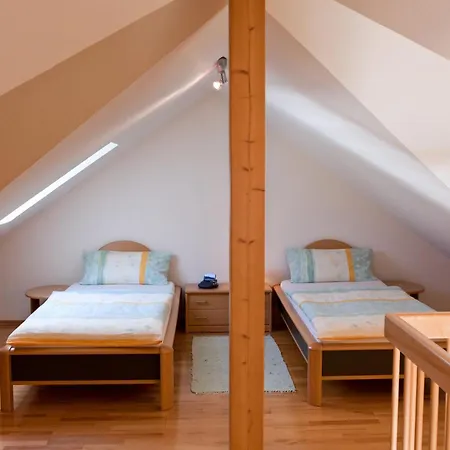 Ferienweingut Pies Ellenz-Poltersdorf Apartment Room photo
